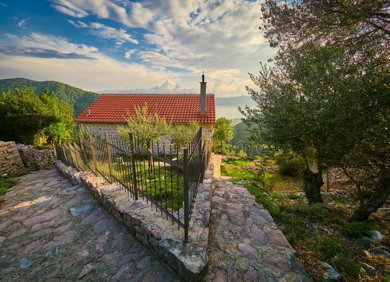 티바트 Casa Di Lukovic II 빌라 외부 사진