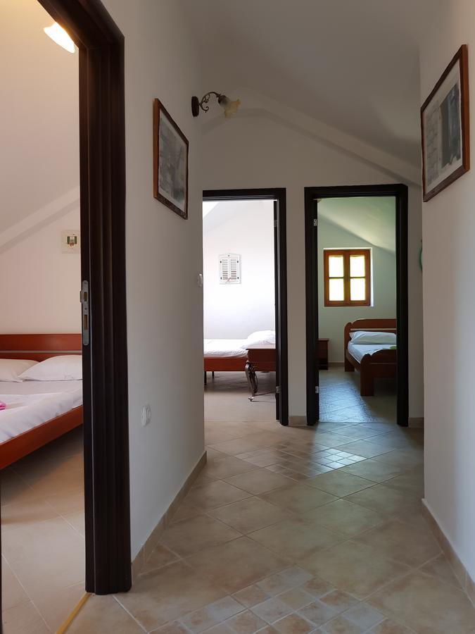 티바트 Casa Di Lukovic II 빌라 외부 사진