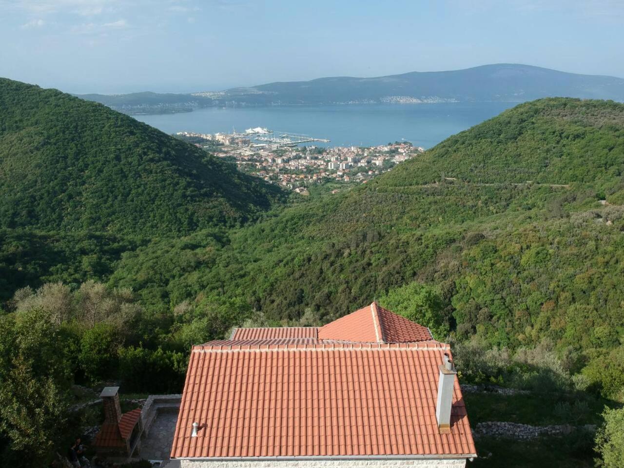 티바트 Casa Di Lukovic II 빌라 외부 사진